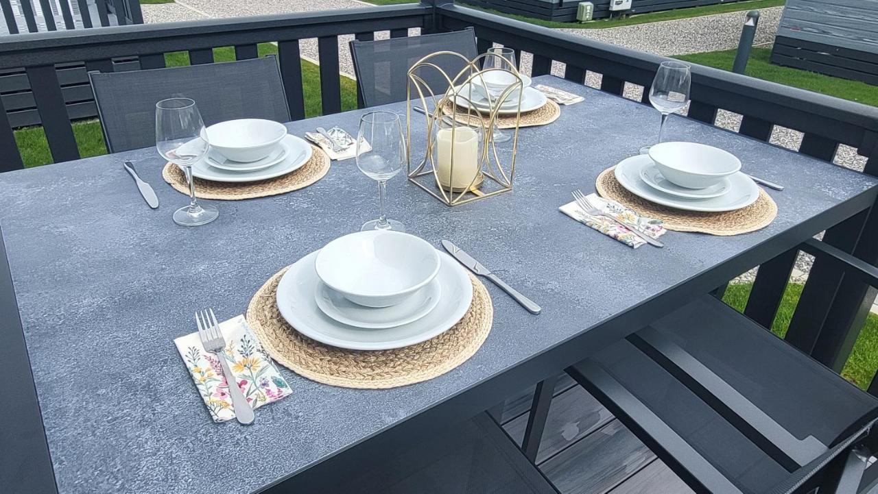 Honeycomb Lodge - Holiday Home 5 Min From Padstow Esterno foto