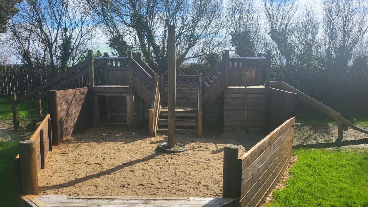 Honeycomb Lodge - Holiday Home 5 Min From Padstow Esterno foto