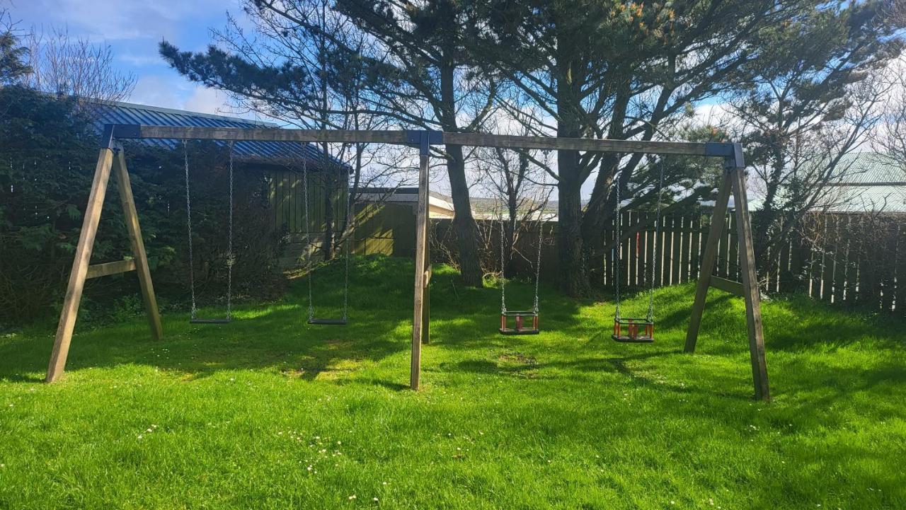 Honeycomb Lodge - Holiday Home 5 Min From Padstow Esterno foto