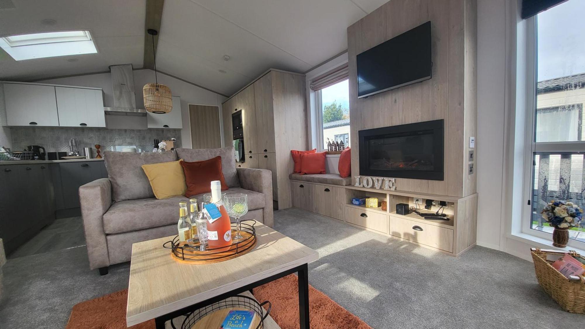Honeycomb Lodge - Holiday Home 5 Min From Padstow Esterno foto